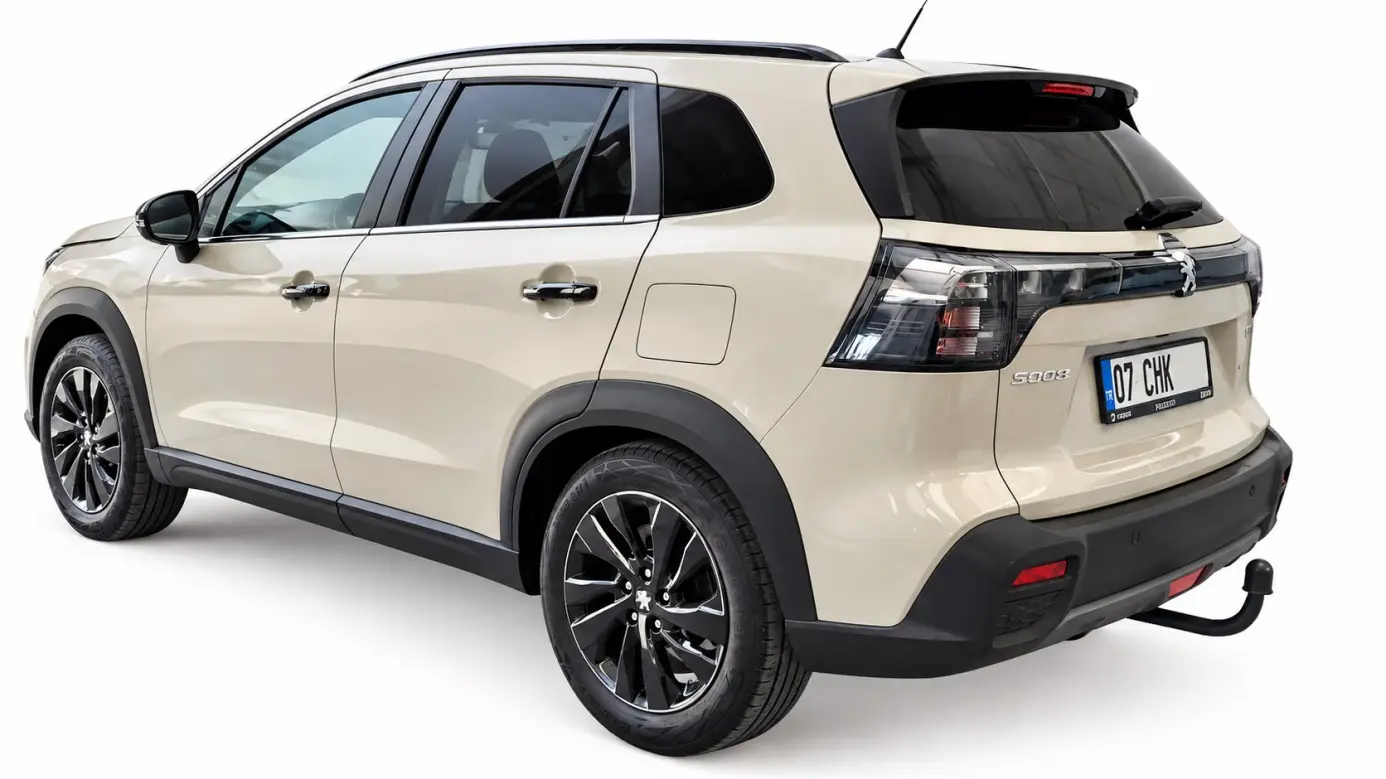 Çeki demiri takılmış bej Peugeot 5008